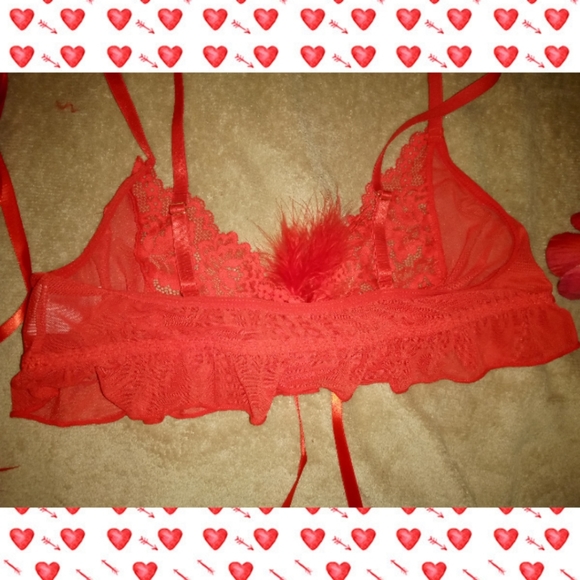 Mesh Ruffle Lingerie Set - Picture 3 of 7